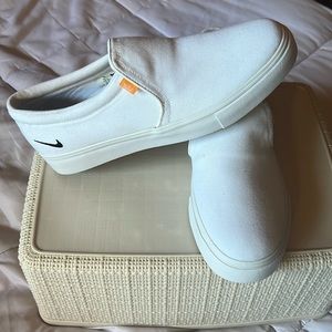 Nike Slip on canvas shoes 9 womens